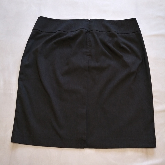 lane Bryant Simple Pencil Skirt - Picture 3 of 3